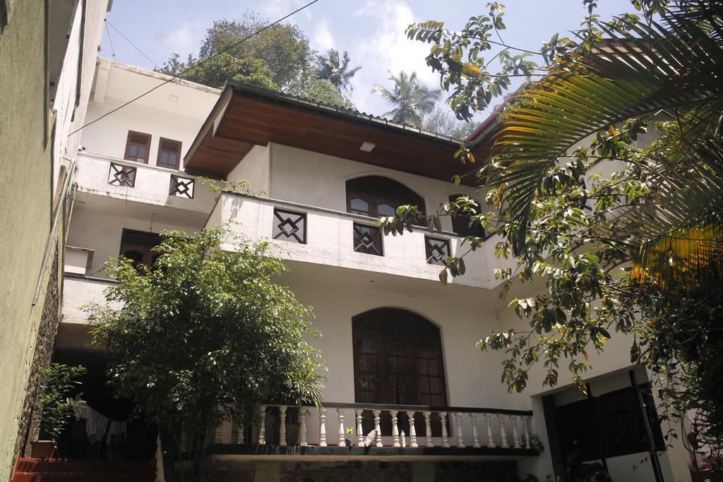 Kandy Citylights Residence Bagian luar foto