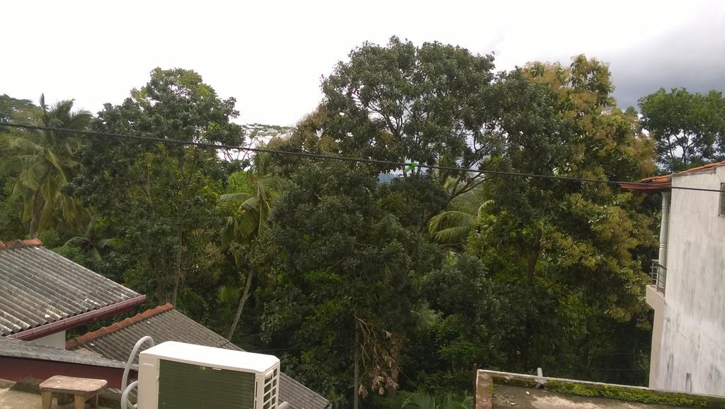 Kandy Citylights Residence Bagian luar foto
